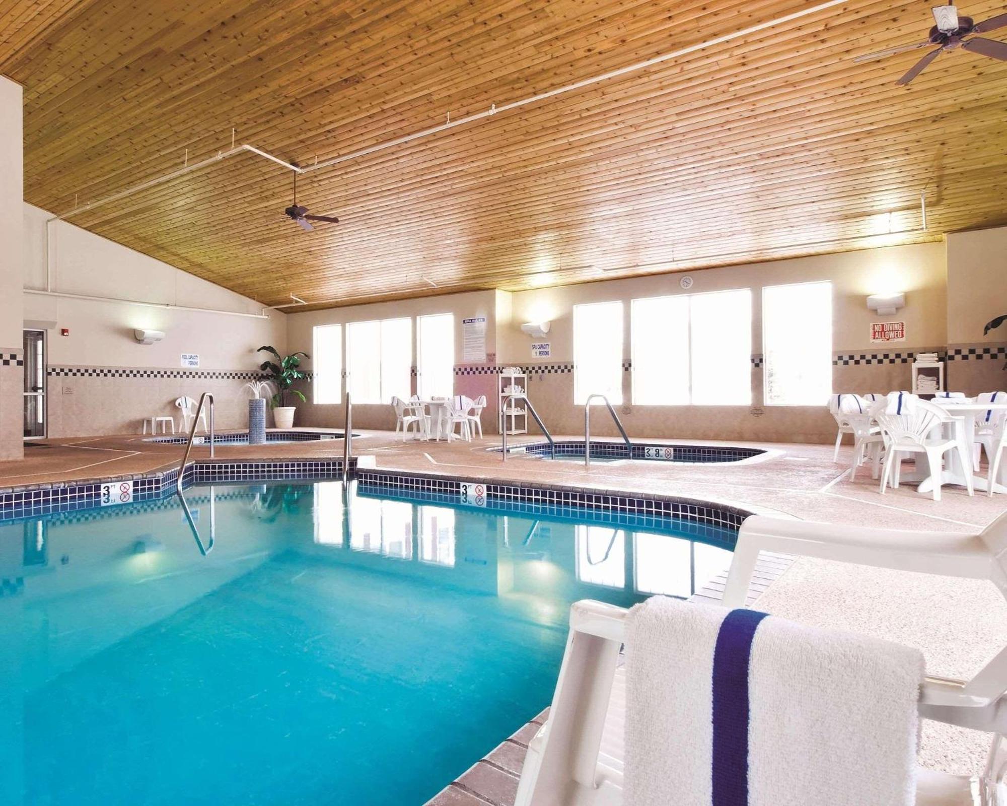 Country Inn & Suites By Radisson Albertville Near Outlet Mall Instalações foto